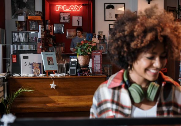 pexels-cottonbro-6864505